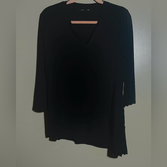41 Hawthorn Tops - 41 Hawthorn Black Asymmetrical‎ Top | Large